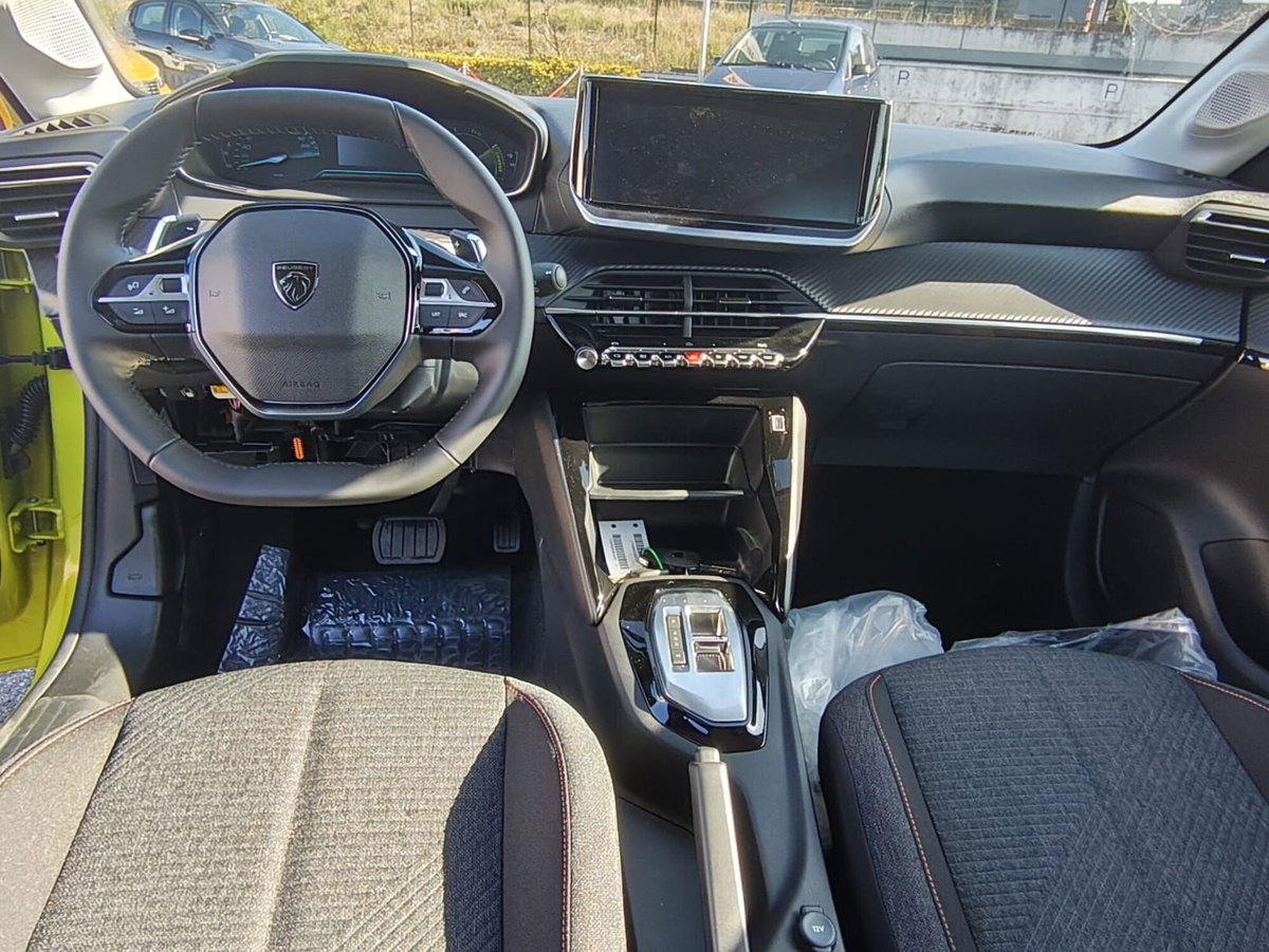 Peugeot 208 1.2 hybrid Style 110cv e-dcs 6 (13)