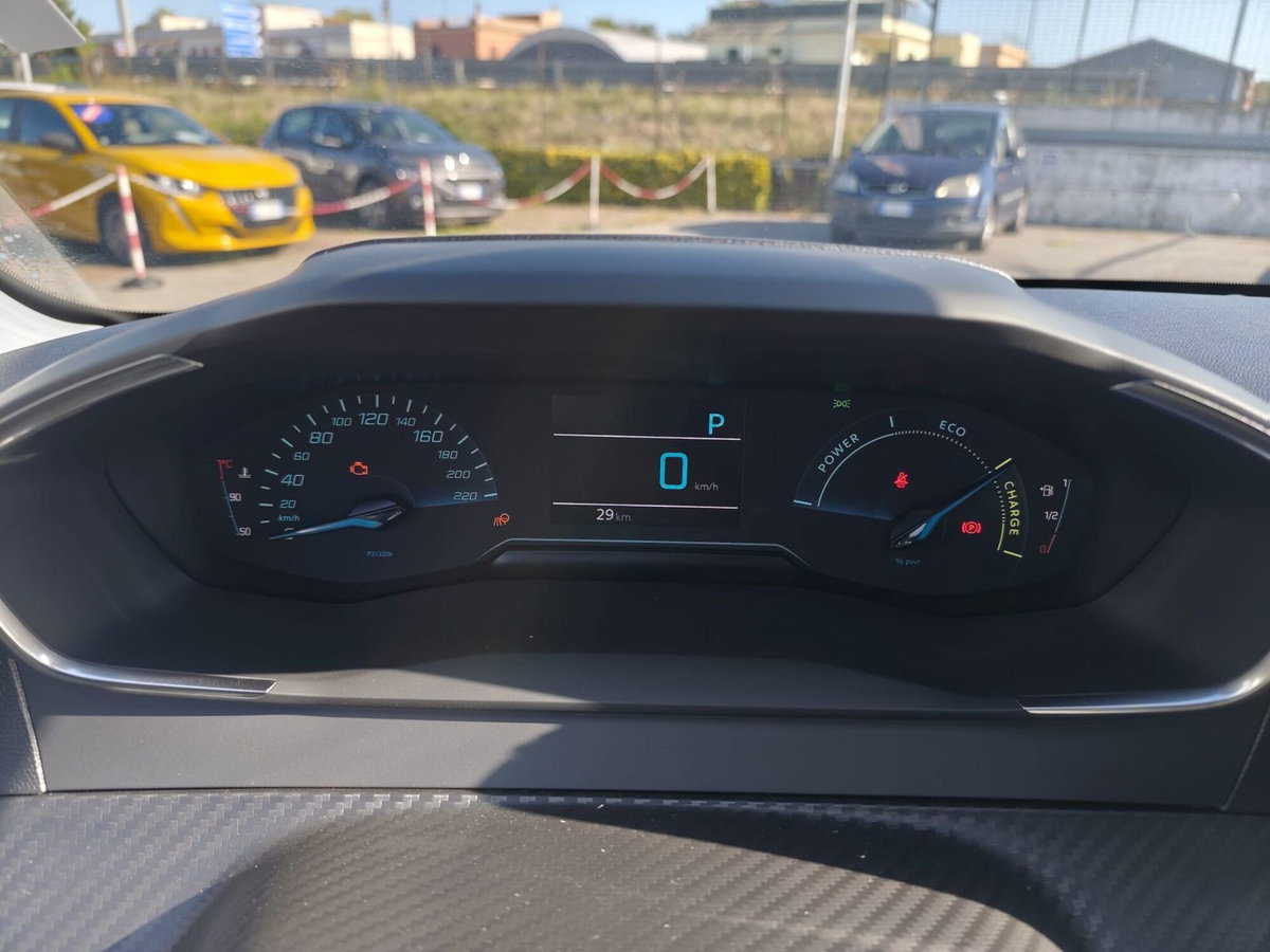 Peugeot 208 1.2 hybrid Style 110cv e-dcs 6 (15)