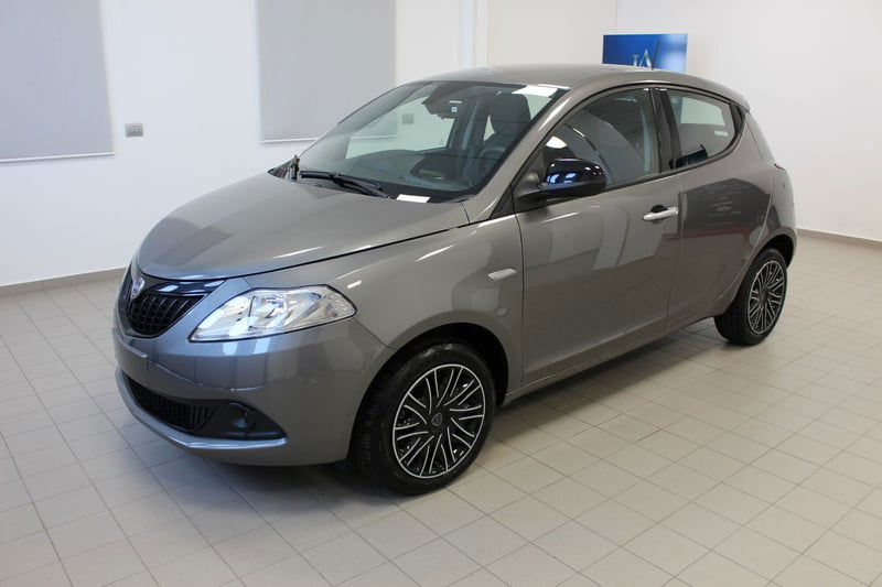 Lancia Ypsilon 1.0 FireFly 5 porte S&S Hybrid Ecochic A. Ferretti