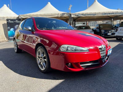 Alfa Romeo 147 1.6 16V TS (105) 3 porte Black Line usata