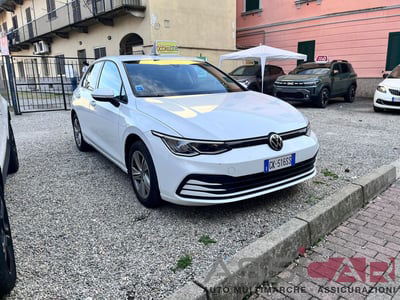 Volkswagen Golf 1.0 eTSI EVO DSG Life usata