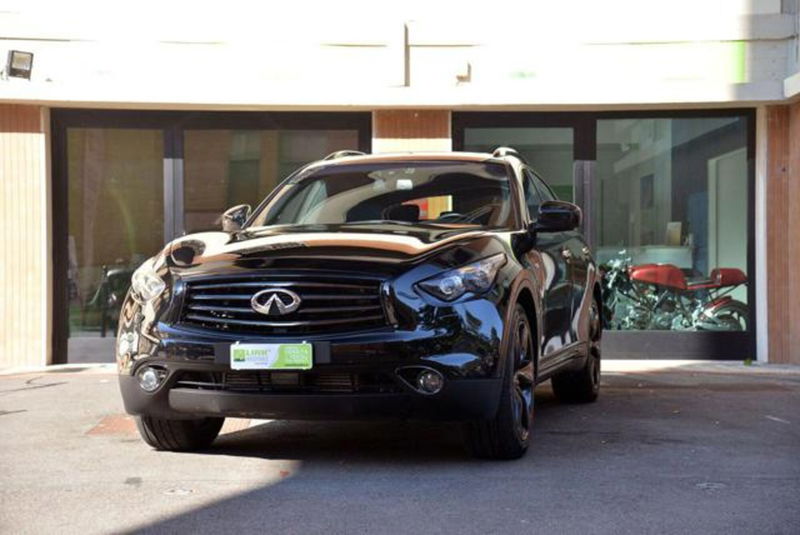 Infiniti QX70 3.0 diesel V6 AT S Design