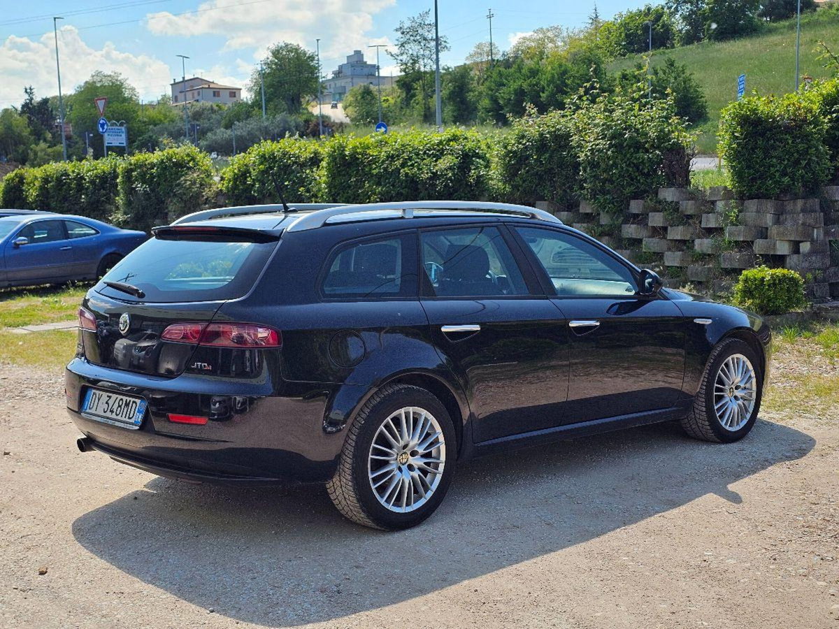 Alfa Romeo 159 SportWagon 2.0 JTDm Sportwagon Eco Progression (9)
