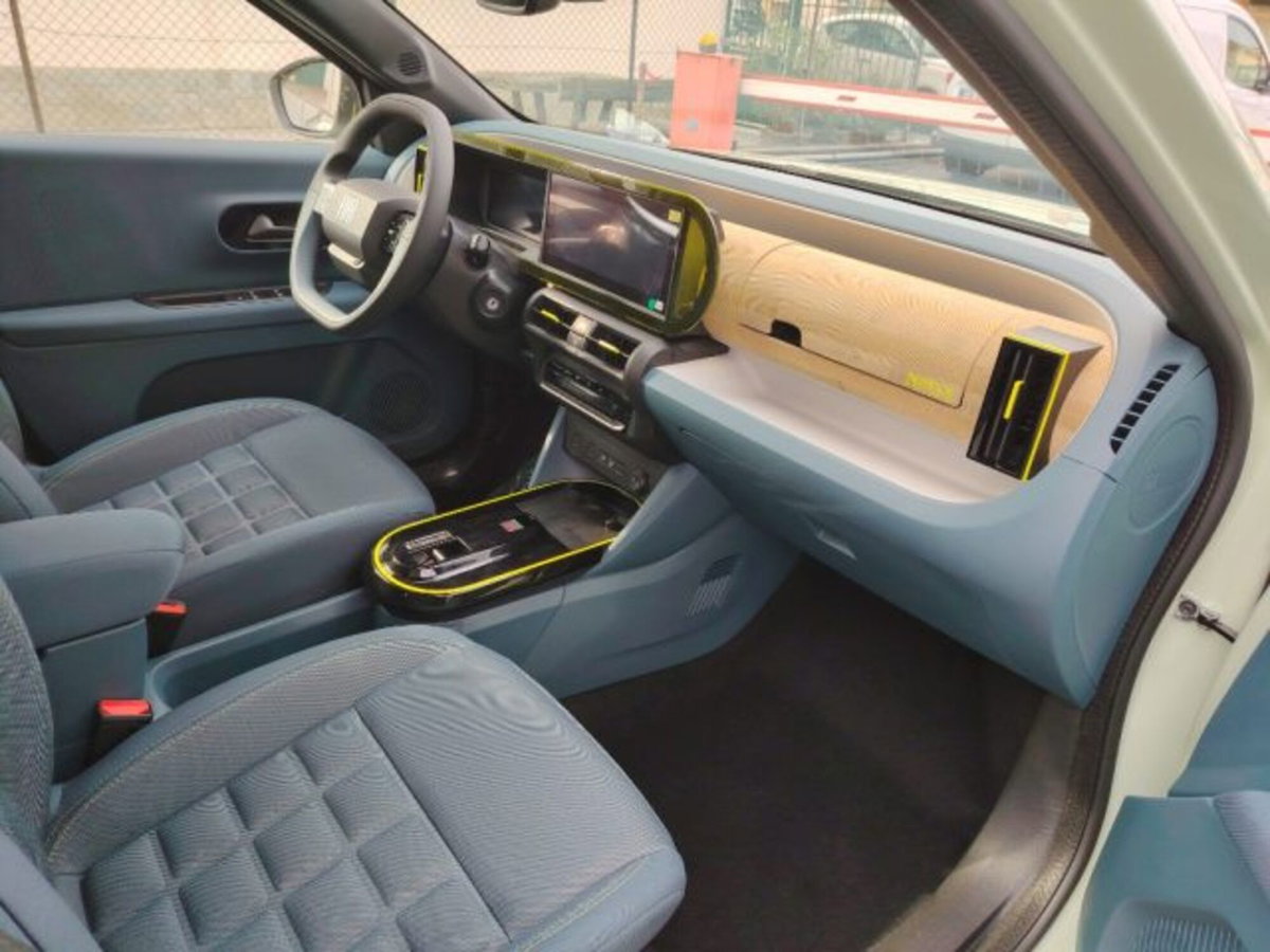 Fiat Grande Panda 1.2 La Prima 100cv (7)