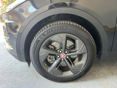 Jaguar E-Pace 2.0d i4 mhev R-Dynamic S awd 163cv auto (4)