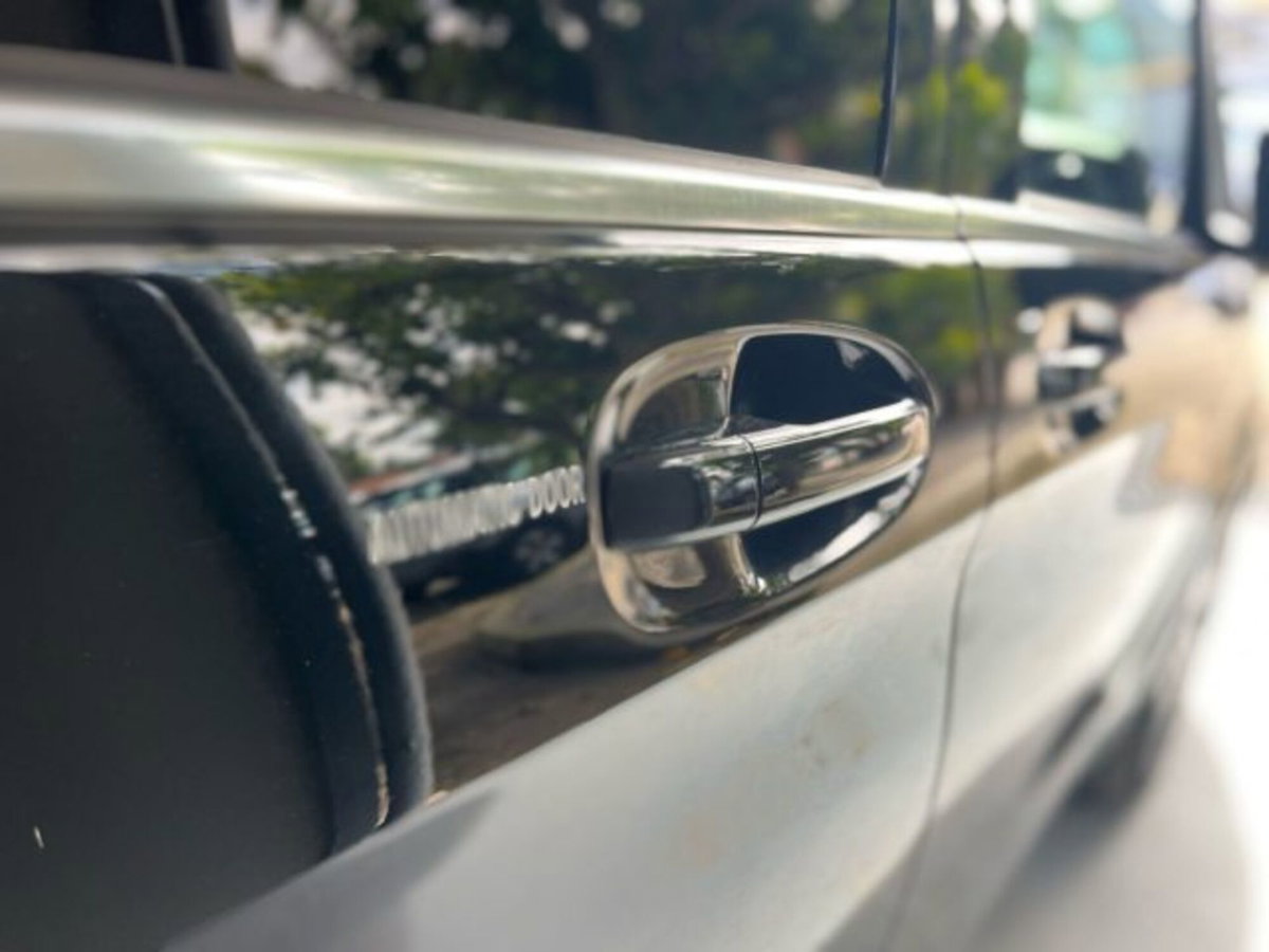 Mercedes-Benz Classe V Extralong 250 d Avantgarde auto (12)