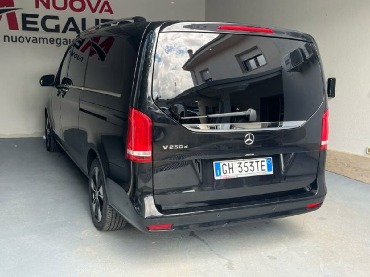 Mercedes-Benz Classe V Extralong 250 d Avantgarde auto (5)