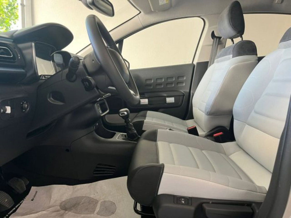 Citroen C3 PureTech 110 S&S Elle (12)