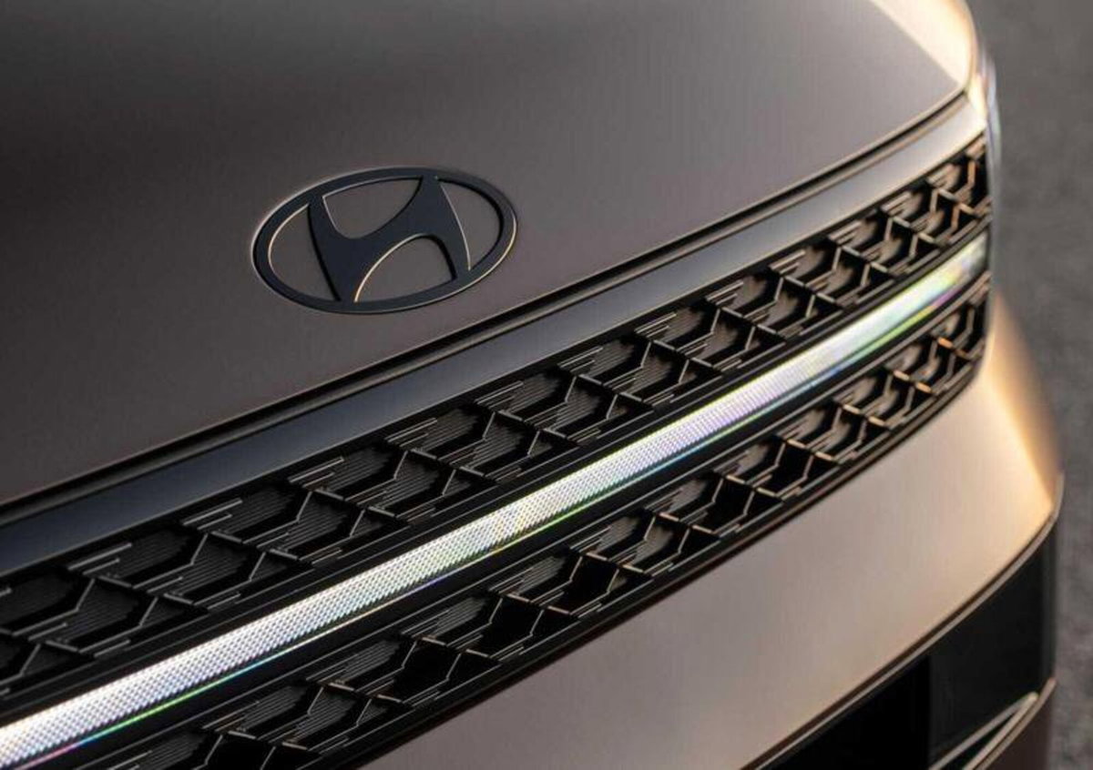 Hyundai Santa Fe 1.6 t-gdi phev XClass Bose&Tech 4wd at 7p.ti (8)