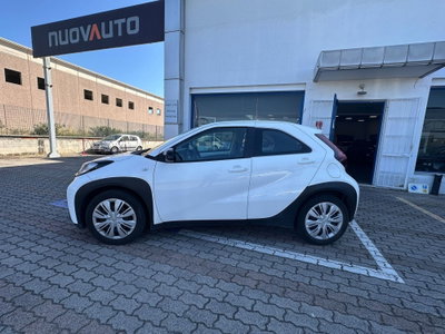Toyota Aygo X 1.0 Active 72cv (2)