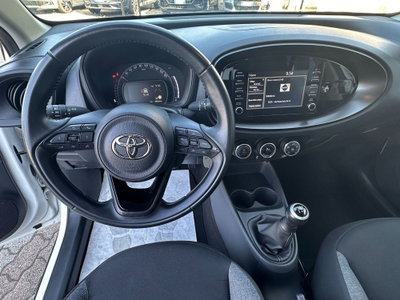 Toyota Aygo X 1.0 Active 72cv (5)