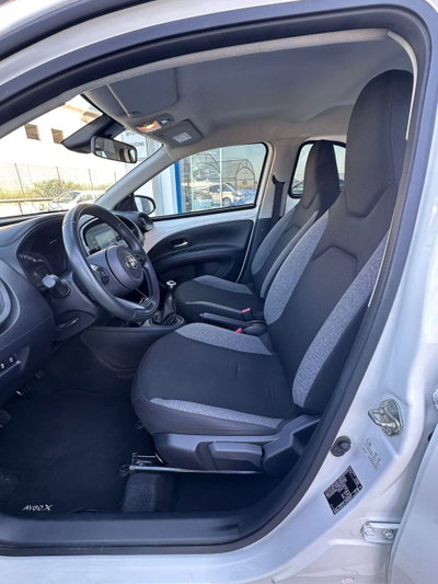 Toyota Aygo X 1.0 Active 72cv (7)