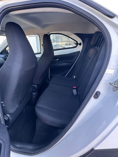 Toyota Aygo X 1.0 Active 72cv (9)