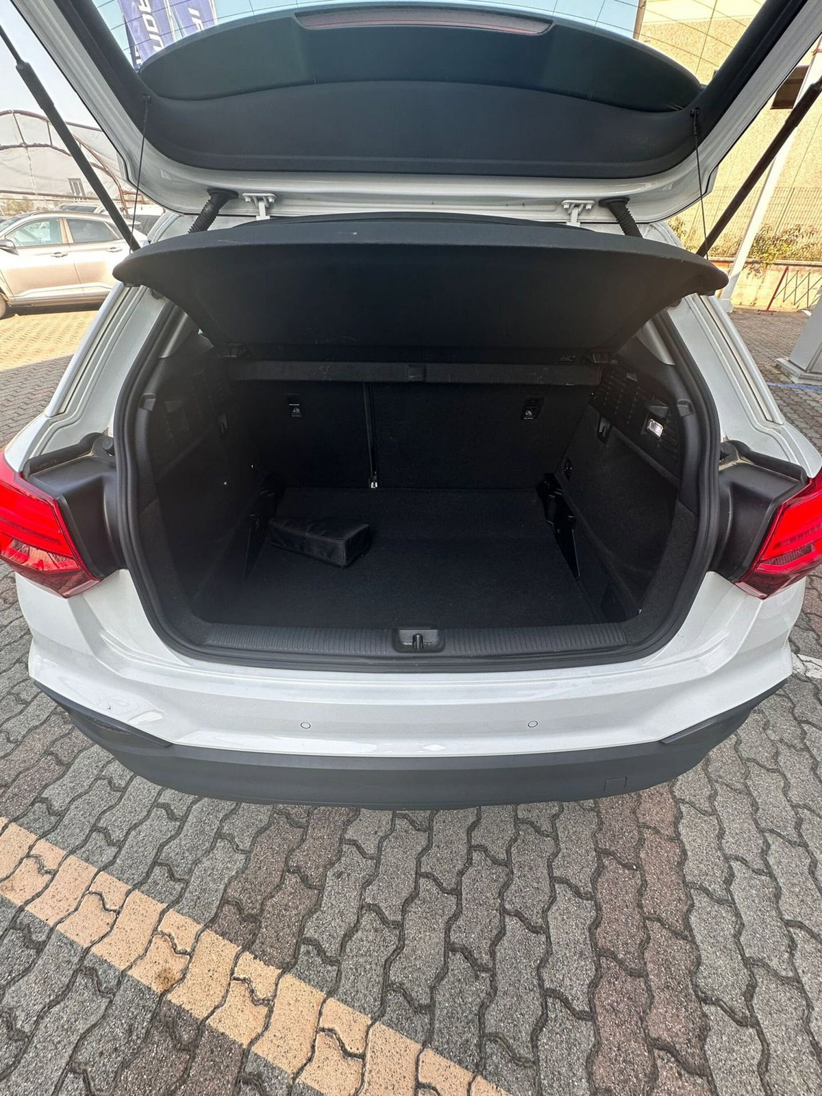 Audi Q2 Q2 35 TFSI S tronic Admired (13)