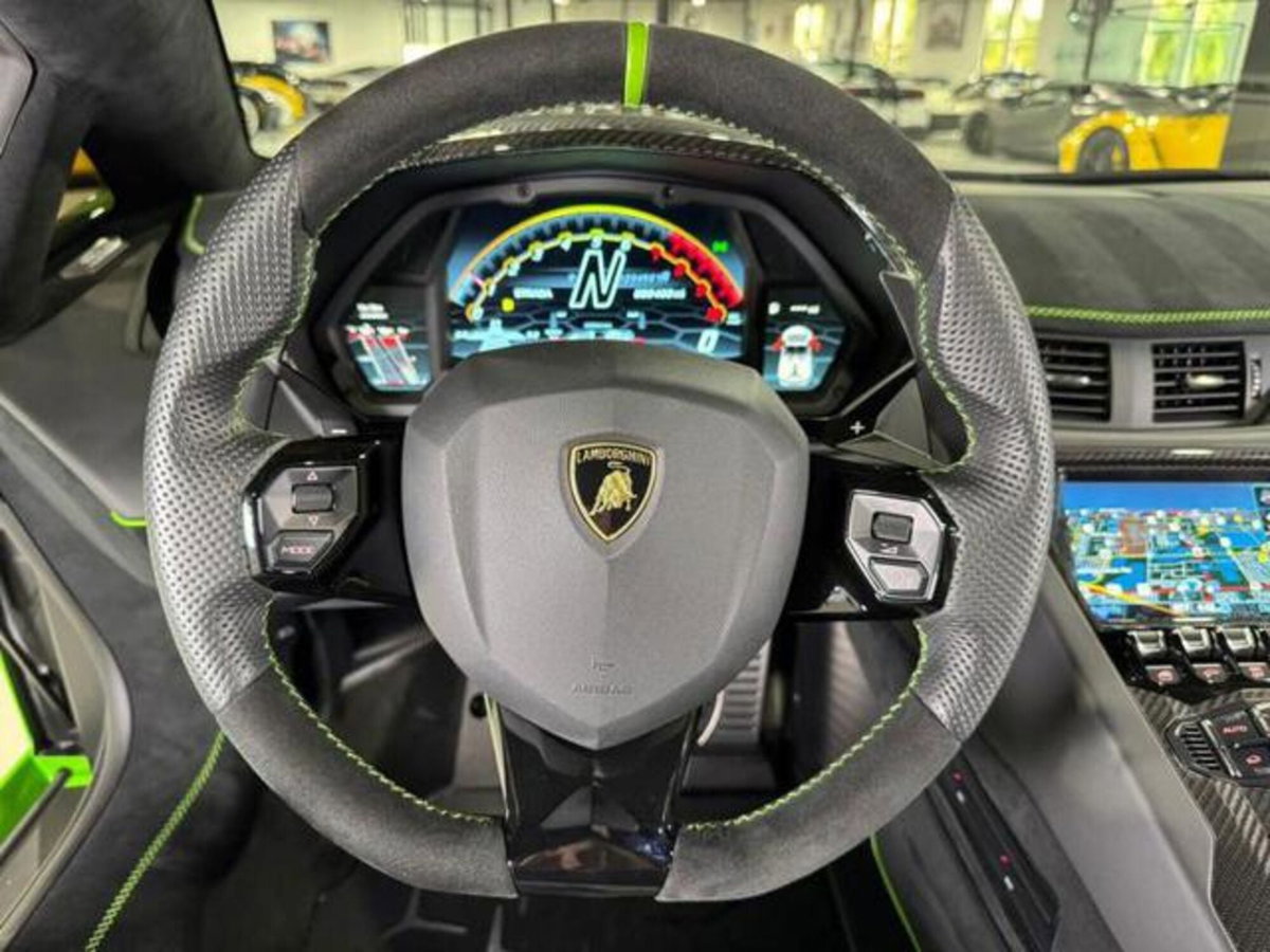 Lamborghini Aventador Cabrio SVJ 6.5 V12 Roadster (10)