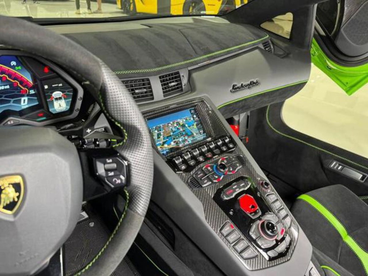 Lamborghini Aventador Cabrio SVJ 6.5 V12 Roadster (12)