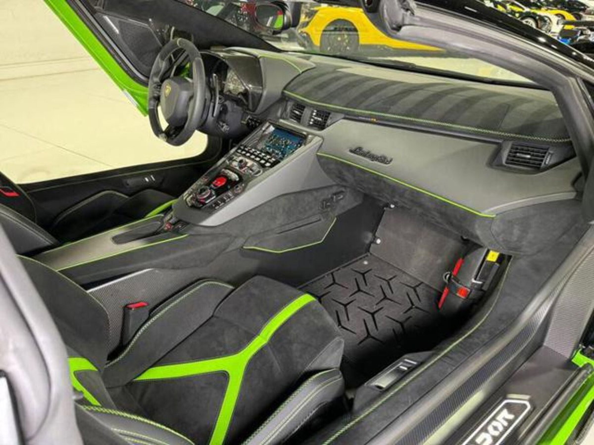 Lamborghini Aventador Cabrio SVJ 6.5 V12 Roadster (8)