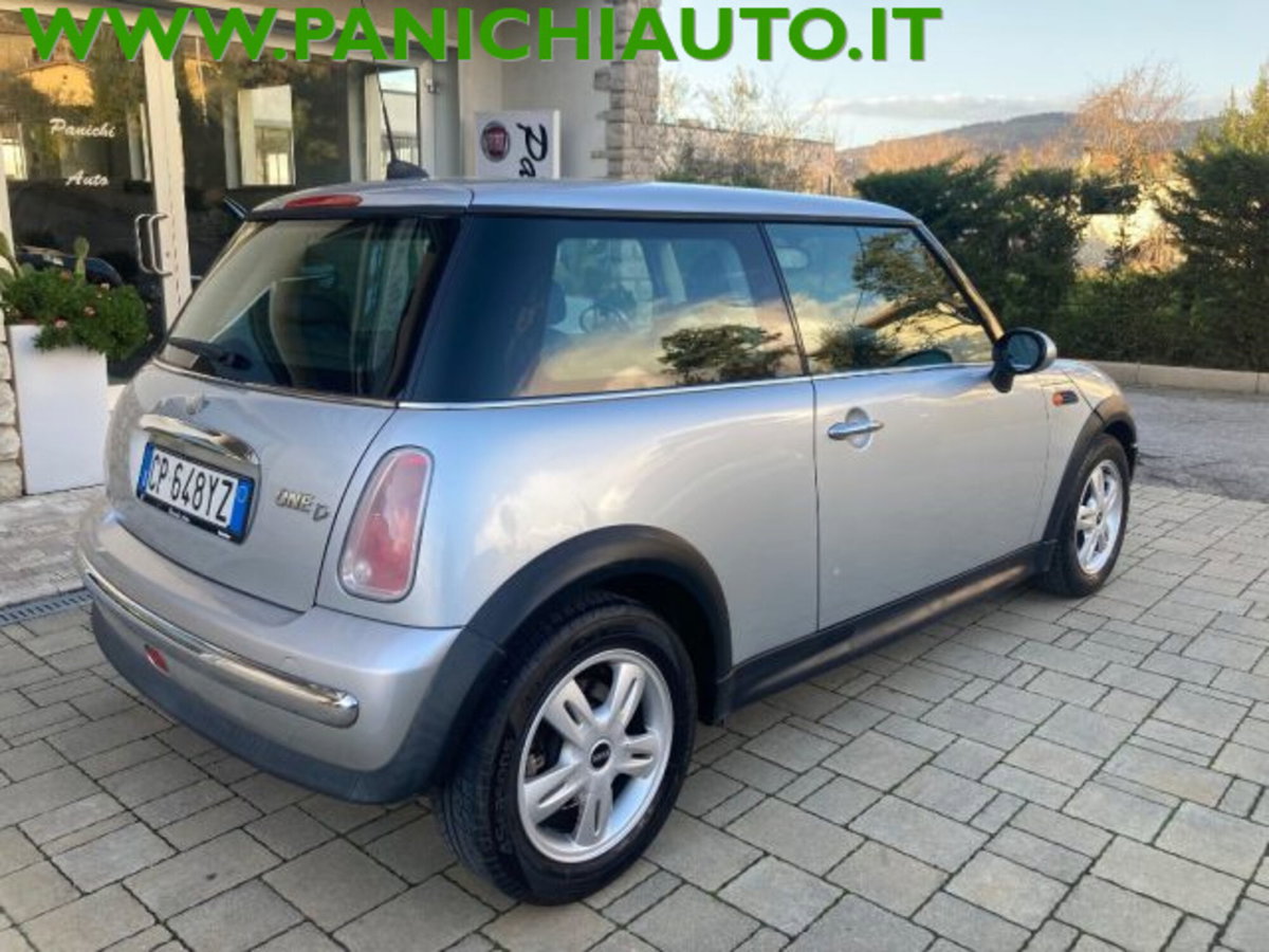 MINI Mini 1.4 tdi One D (6)