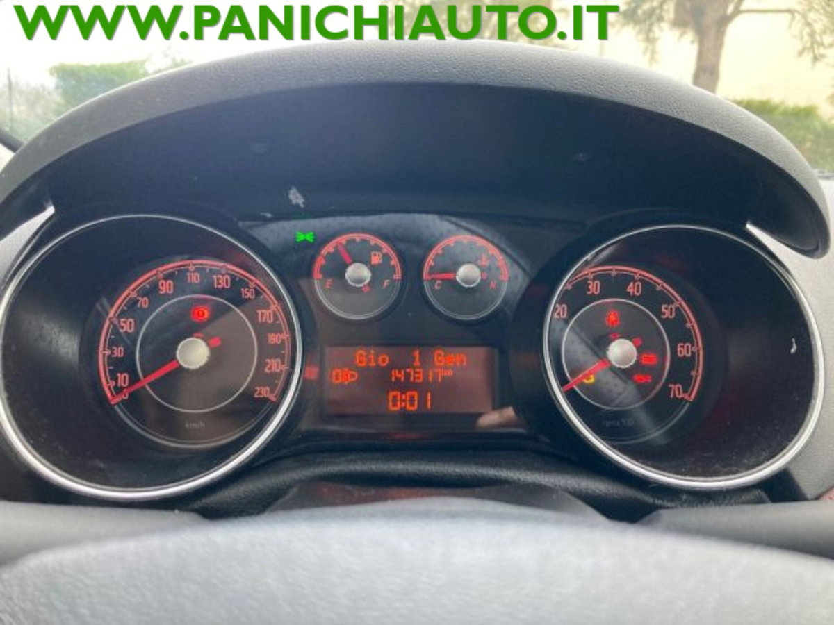 Fiat Punto Evo 1.3 Mjt 75 CV 5 porte Dynamic (8)