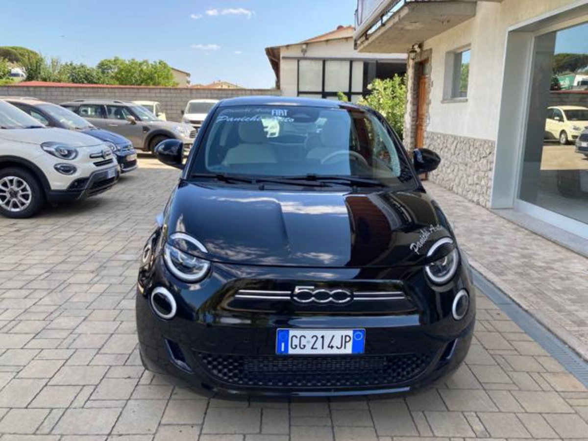 Fiat 500e 42 kWh La Prima (6)