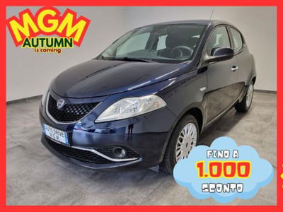 Lancia Ypsilon 1.2 69 CV 5 porte Silver usata