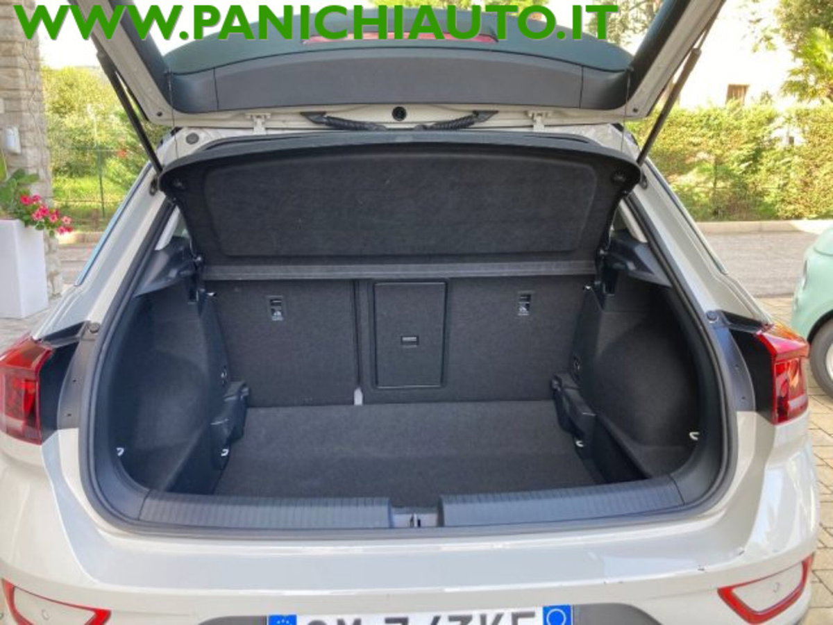 Volkswagen T-Roc 1.0 TSI Style (9)
