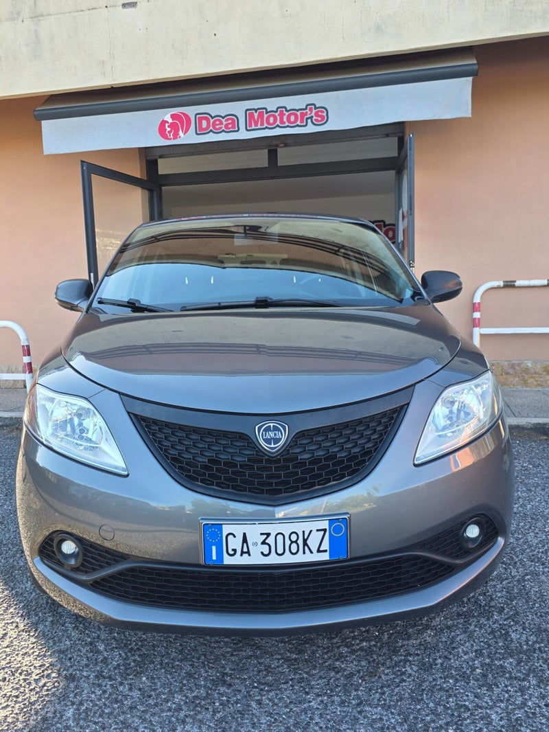 Lancia Ypsilon 1.2 69 CV 5 porte GPL Ecochic Elefantino Blu