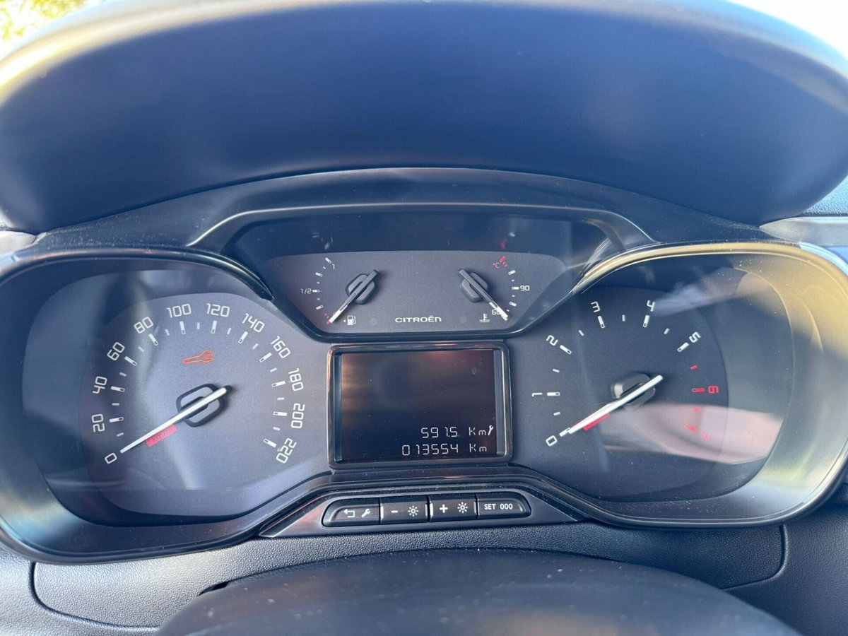 Citroen C3 PureTech 110 S&S Shine (10)