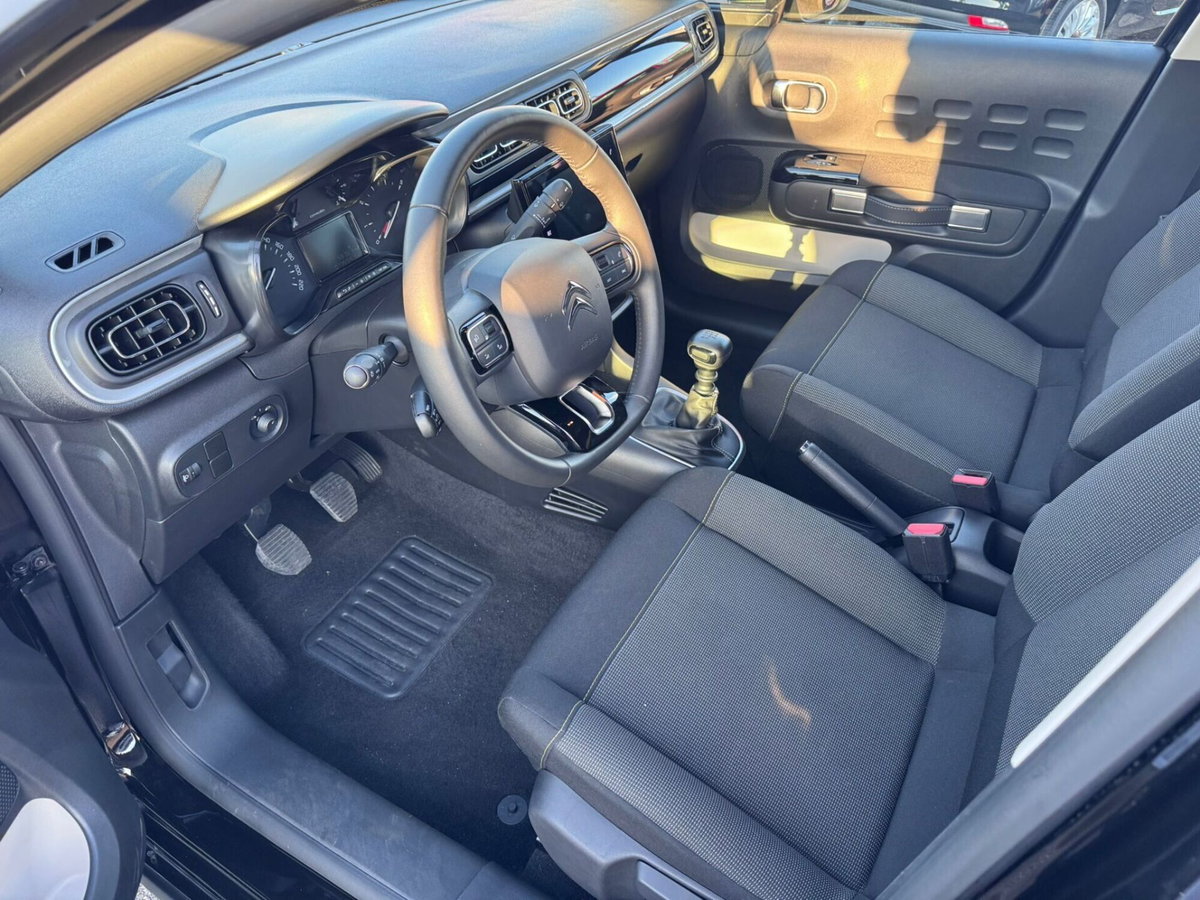 Citroen C3 PureTech 110 S&S Shine (9)