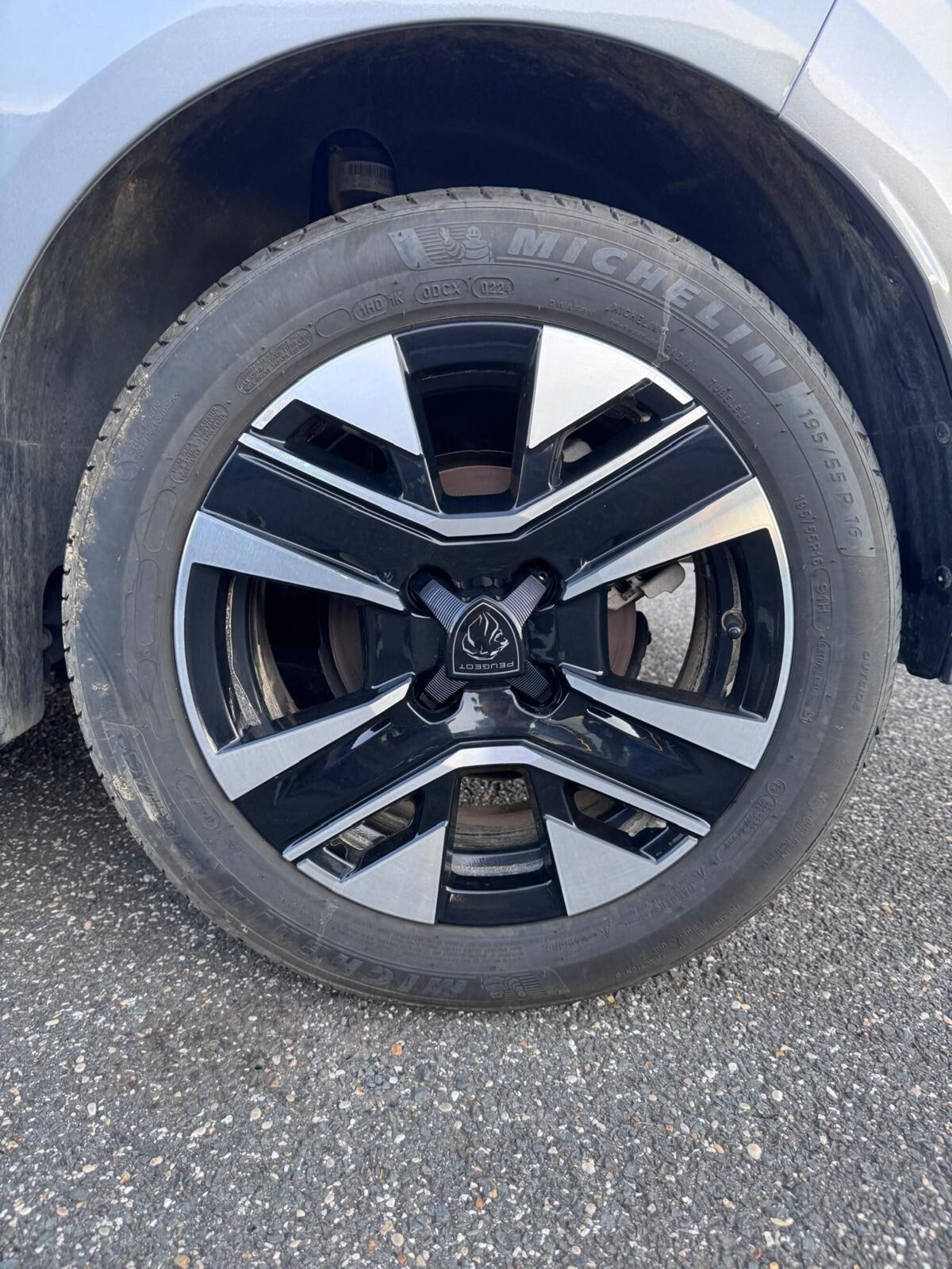 Peugeot 208 PureTech 100 Stop&Start 5 porte Allure (12)