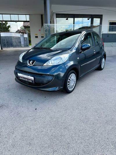 Peugeot 107 68CV 5p. Plaisir usata