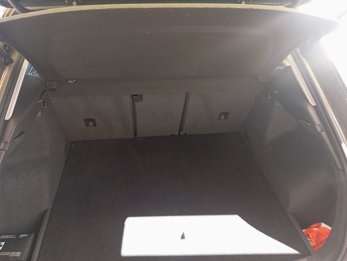 Audi Q3 35 TDI quattro S tronic Business (13)