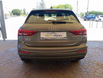 Audi Q3 35 TDI quattro S tronic Business (5)
