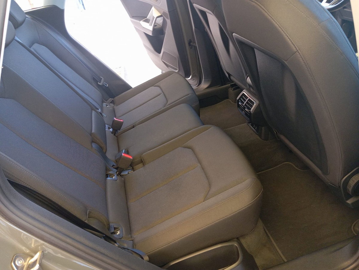 Audi Q3 35 TDI quattro S tronic Business (9)