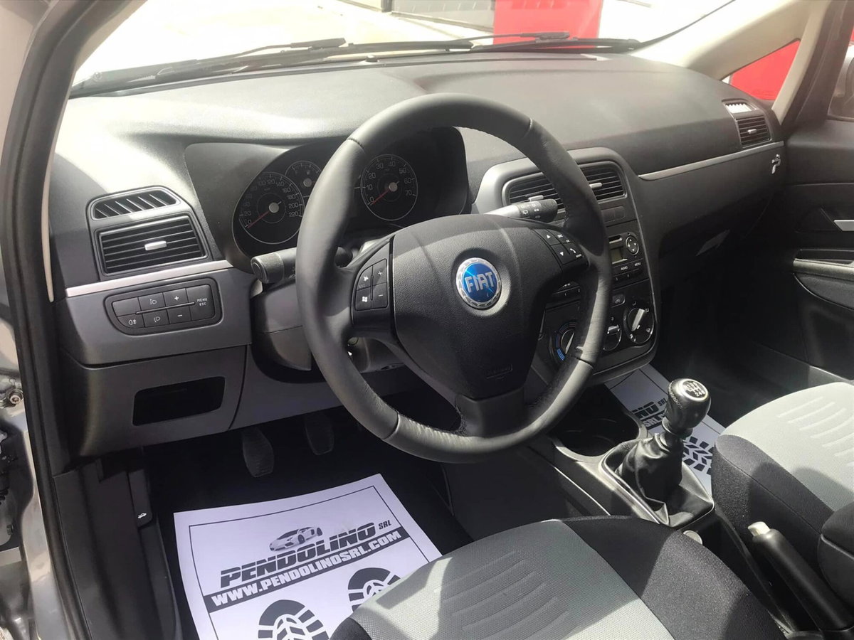 Fiat Grande Punto 1.3 MJT 90 CV 5 porte Dynamic (10)