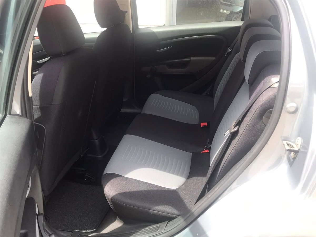 Fiat Grande Punto 1.3 MJT 90 CV 5 porte Dynamic (12)