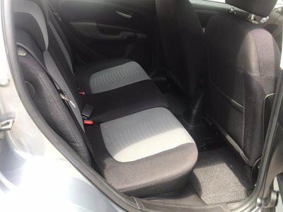 Fiat Grande Punto 1.3 MJT 90 CV 5 porte Dynamic (13)