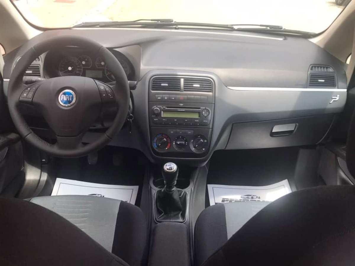 Fiat Grande Punto 1.3 MJT 90 CV 5 porte Dynamic (15)
