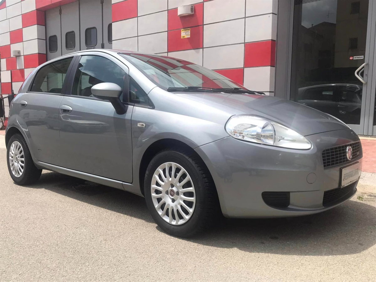 Fiat Grande Punto 1.3 MJT 90 CV 5 porte Dynamic (2)