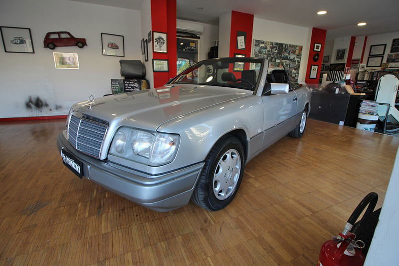 Mercedes-Benz 300 Cabrio 300 CE-24 cat Cabriolet