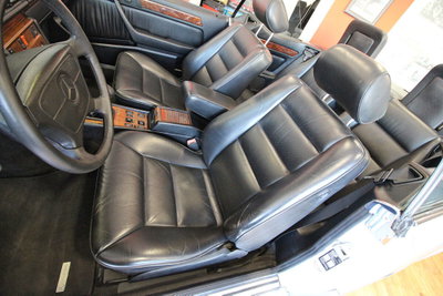Mercedes-Benz 300 Cabrio 300 CE-24 cat Cabriolet (12)