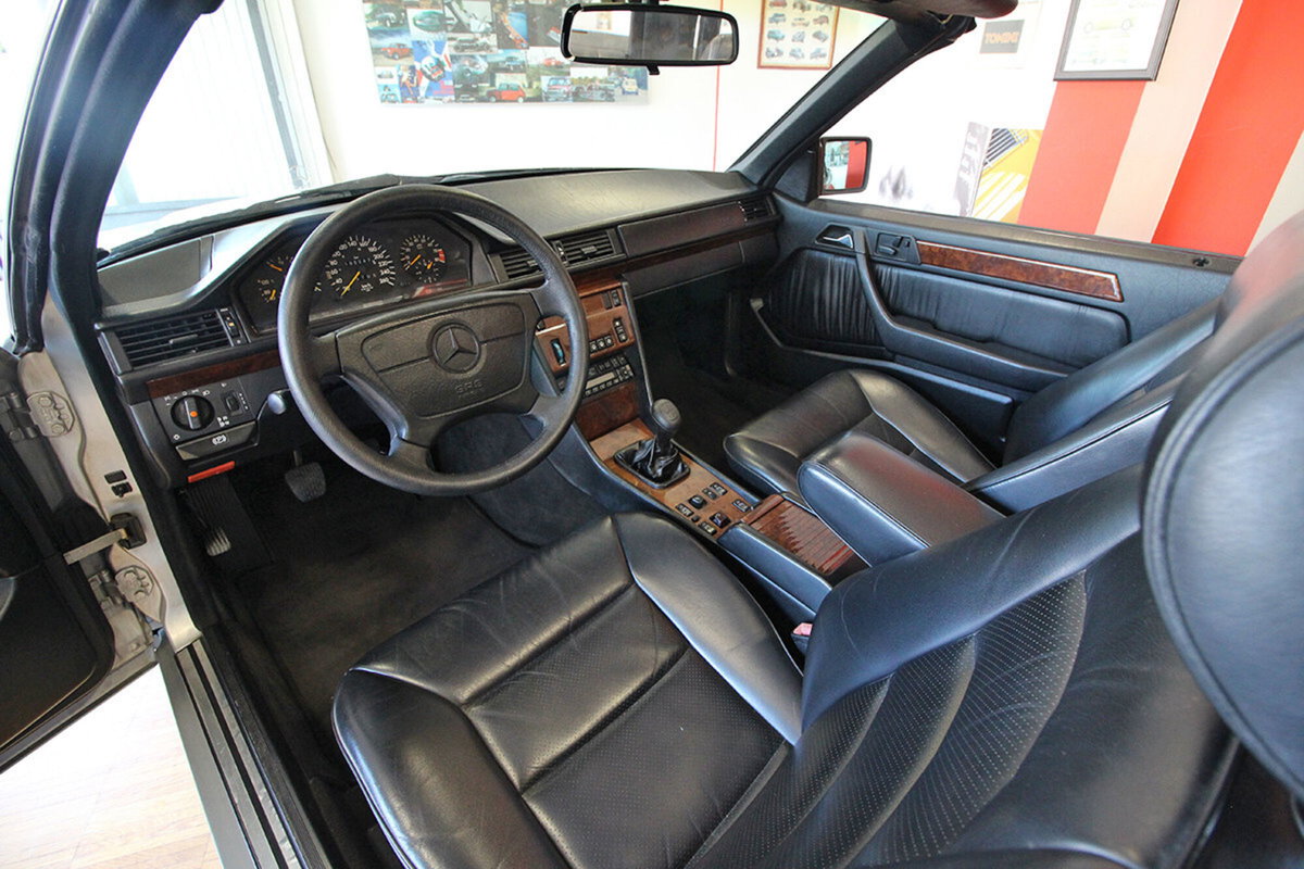 Mercedes-Benz 300 Cabrio 300 CE-24 cat Cabriolet (13)