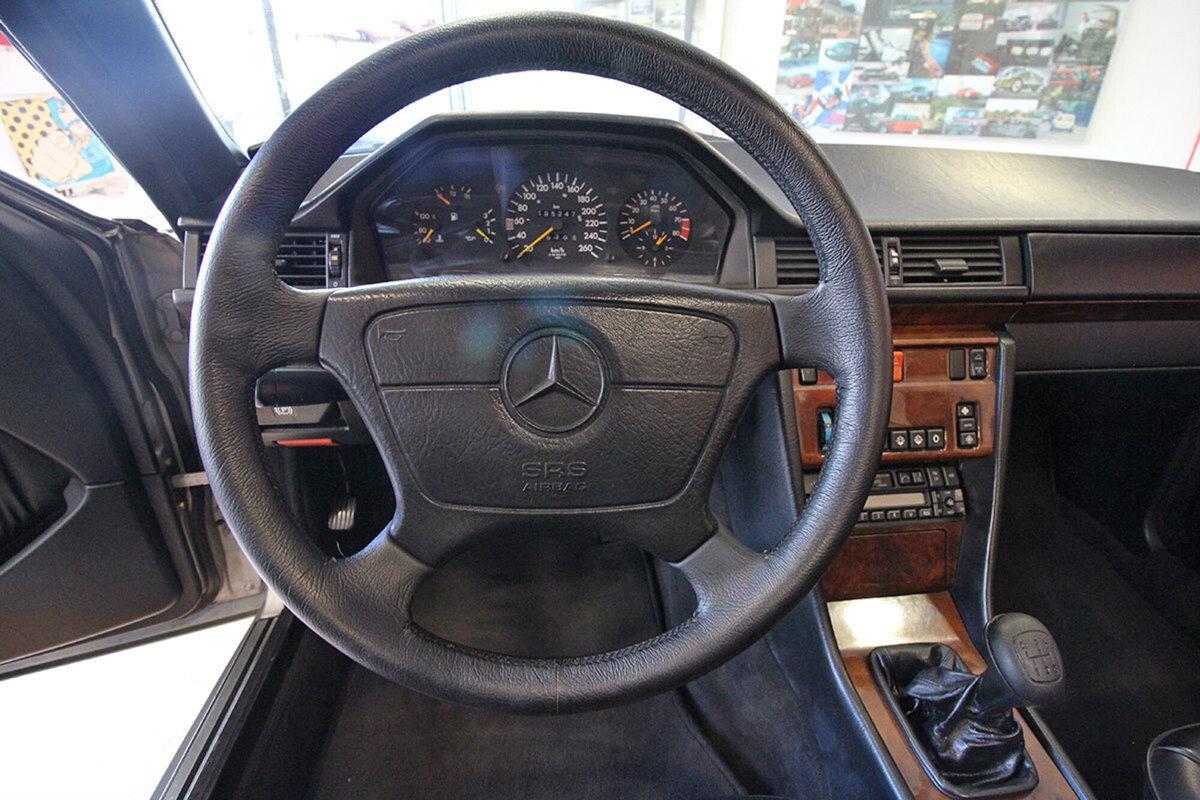 Mercedes-Benz 300 Cabrio 300 CE-24 cat Cabriolet (14)