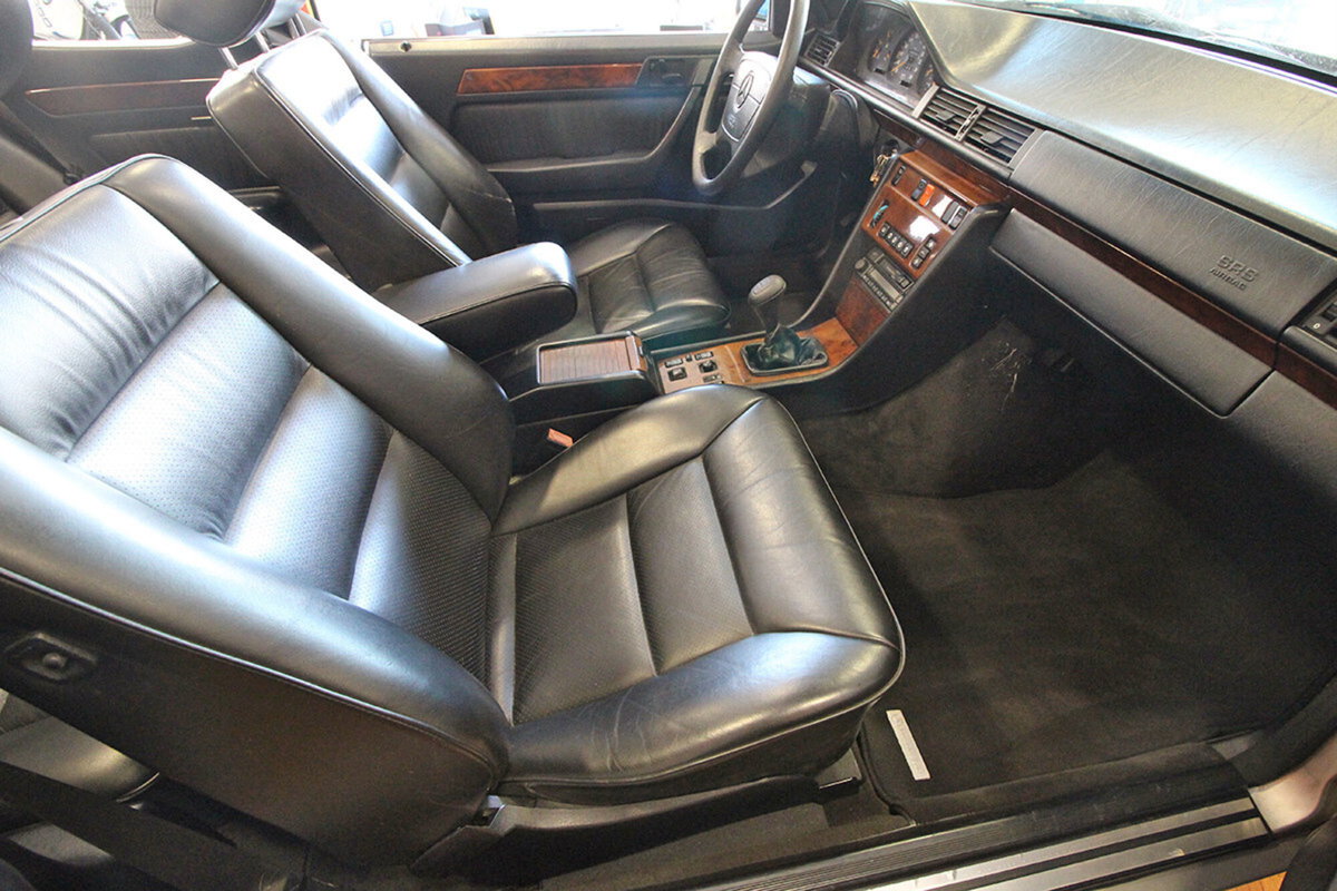 Mercedes-Benz 300 Cabrio 300 CE-24 cat Cabriolet (20)