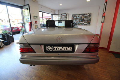 Mercedes-Benz 300 Cabrio 300 CE-24 cat Cabriolet (5)