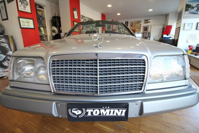 Mercedes-Benz 300 Cabrio 300 CE-24 cat Cabriolet (7)