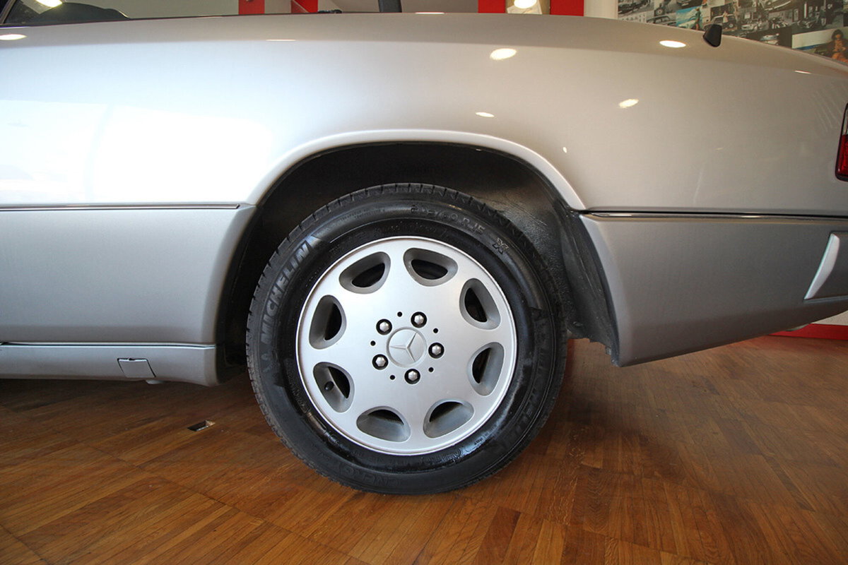 Mercedes-Benz 300 Cabrio 300 CE-24 cat Cabriolet (9)