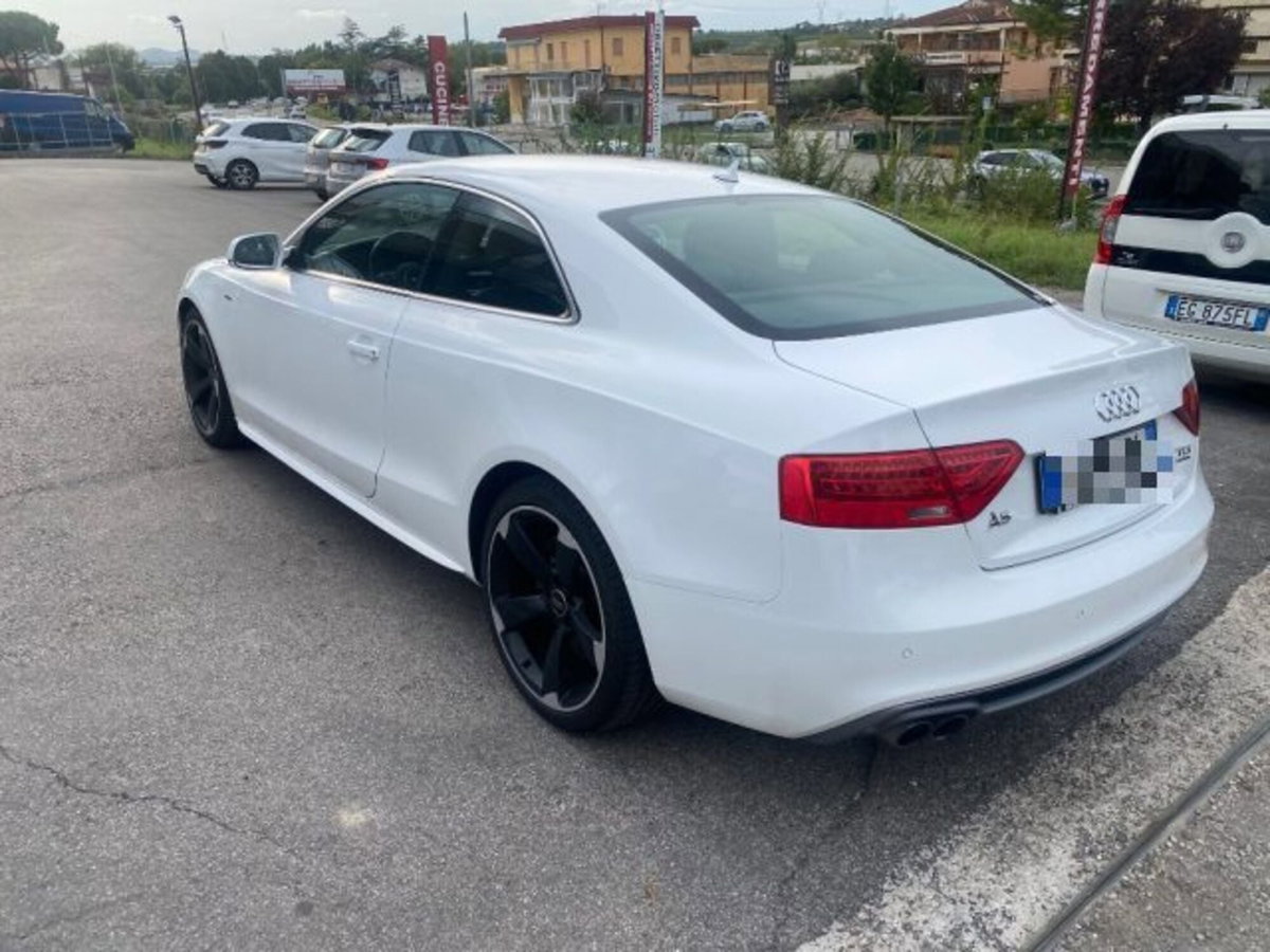 Audi A5 Coupé 2.0 TDI 177 CV quattro S tronic edition (2)