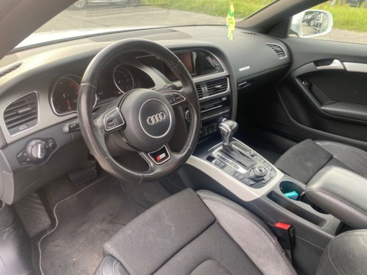 Audi A5 Coupé 2.0 TDI 177 CV quattro S tronic edition (9)