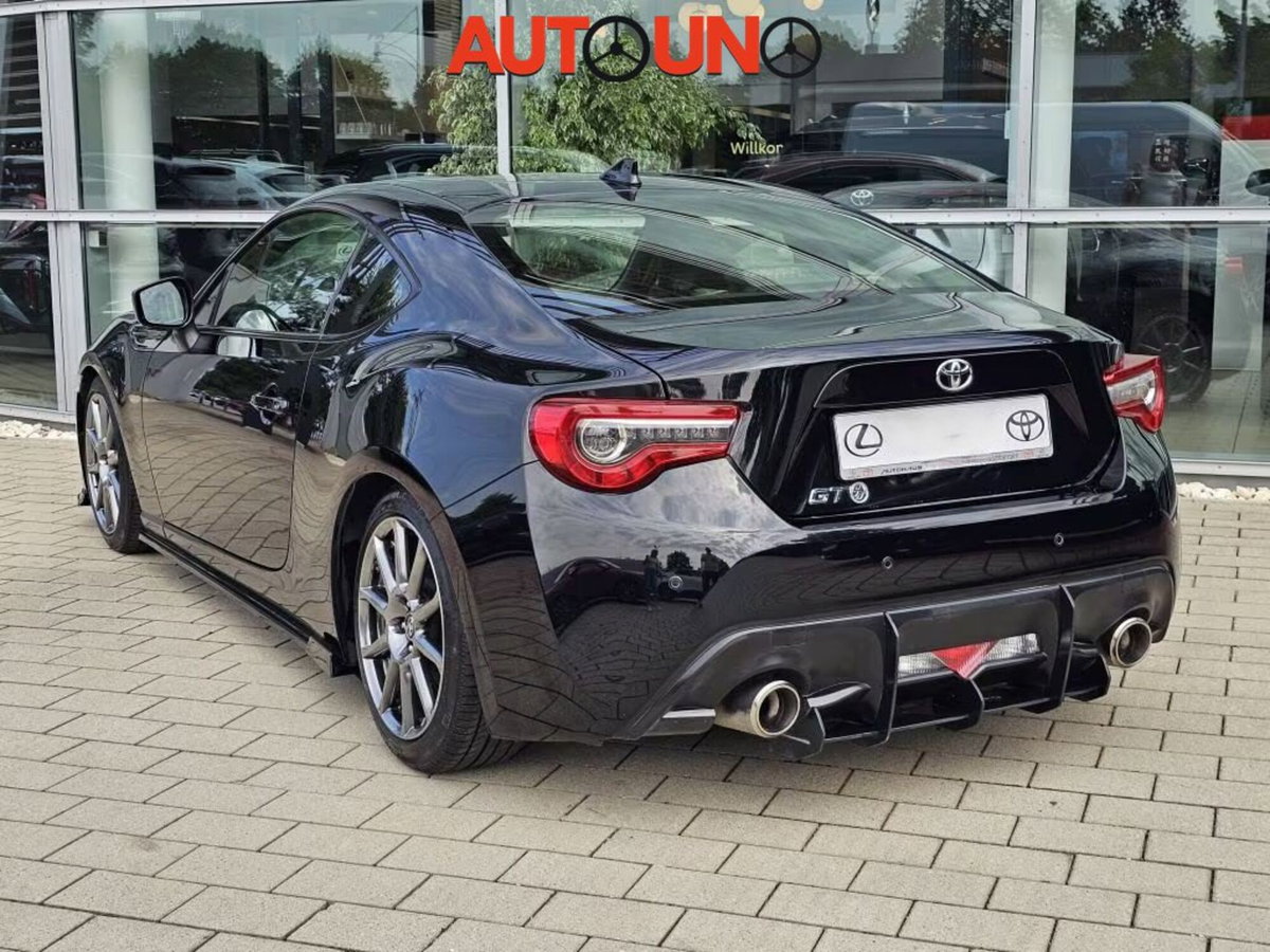 Toyota GT86 2.0 AT (10)